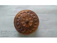 Cutie pentru bijuterii, bombonieră, sculptură în lemn