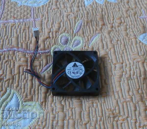 Компютерни части - Вентилатор 2 Компютерни части - Вентилатор 2