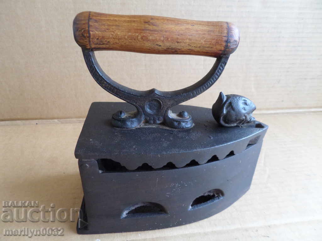 Old iron on fire with price 69.00 BGN | € 35.28 Old iron on fire with price 69.00 BGN | € 35.28