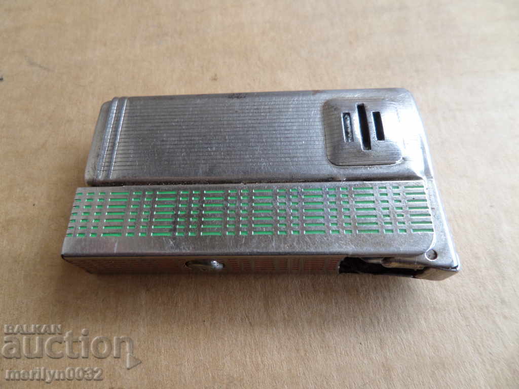 Old petrol lighter Austria with price 30.00 BGN | € 15.34 Old petrol lighter Austria with price 30.00 BGN | € 15.34