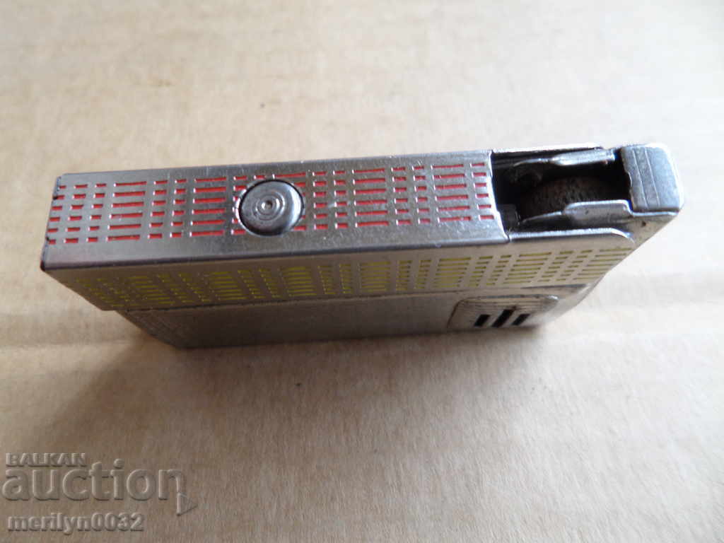 Auction Old petrol lighter Austria Auction Old petrol lighter Austria
