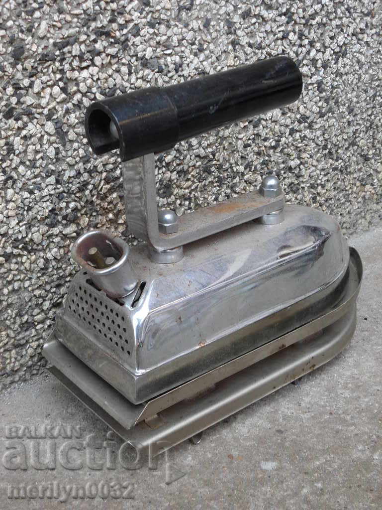 Auction Old electric iron Auction Old electric iron