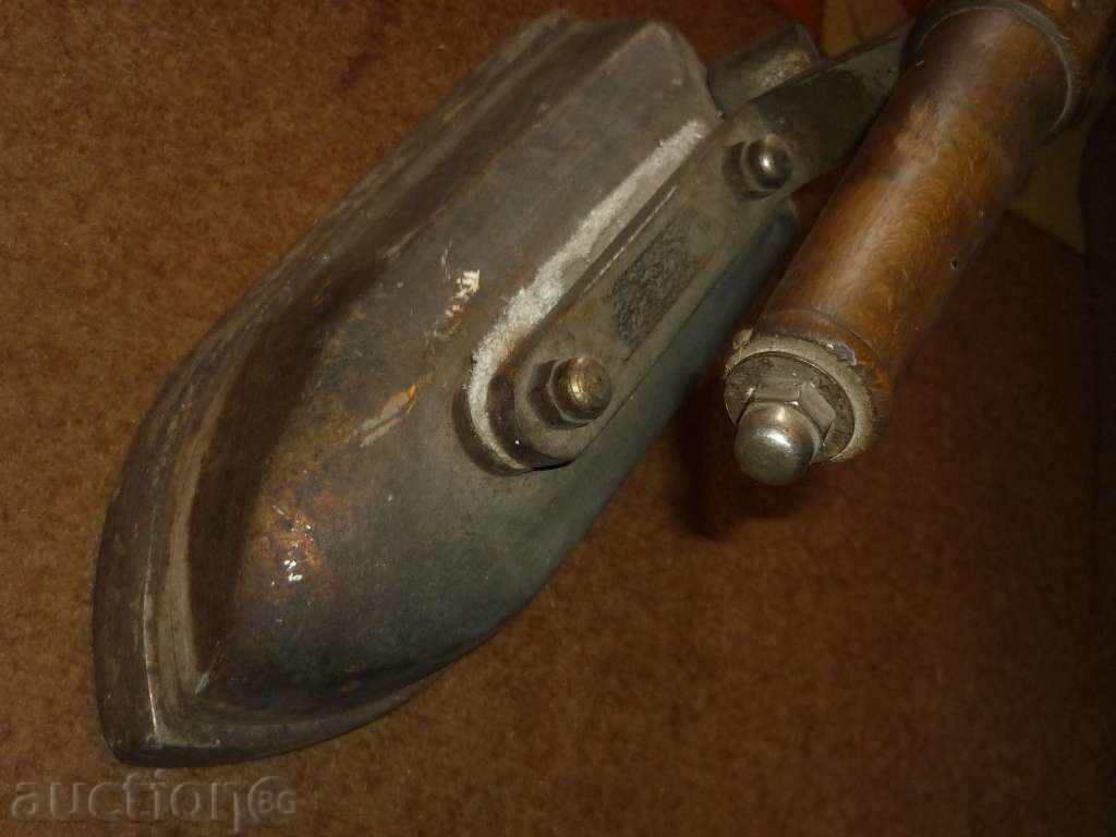 Auction Ancient massive electric iron Auction Ancient massive electric iron