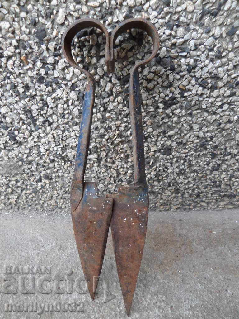 Παλιά ψαλίδι μέσα του εικοστού αιώνα με τιμή 21.00 BGN | € 10.74 Παλιά ψαλίδι μέσα του εικοστού αιώνα με τιμή 21.00 BGN | € 10.74