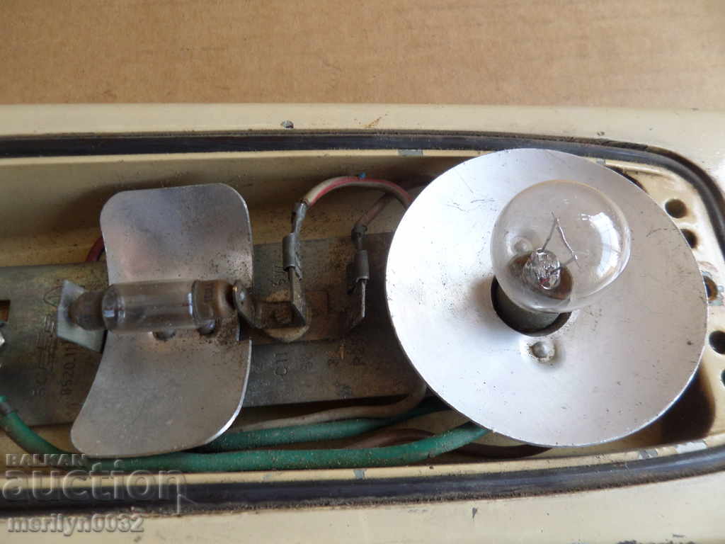 Trabant πίσω φώτα του αυτοκινήτου ανάβει λάμπες λάμπα ΛΔΓ - 5 Trabant πίσω φώτα του αυτοκινήτου ανάβει λάμπες λάμπα ΛΔΓ - 5