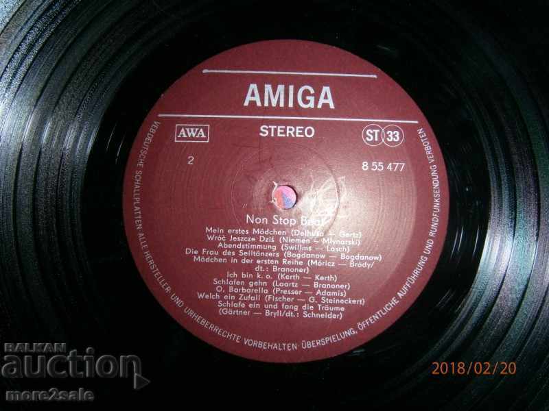STOP BEAT NON - MARE PLATE - AMIGA - 8 55 477 - 5 STOP BEAT NON - MARE PLATE - AMIGA - 8 55 477 - 5