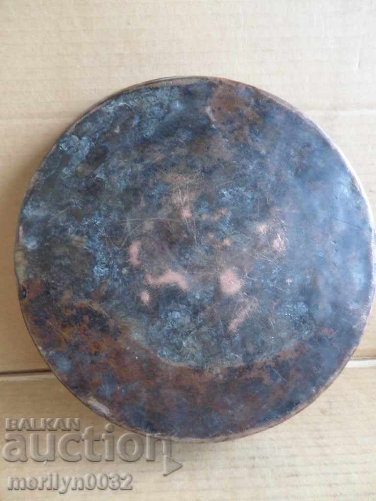 Delivery of Banitsa tray, baker, tray, blue, copper pot