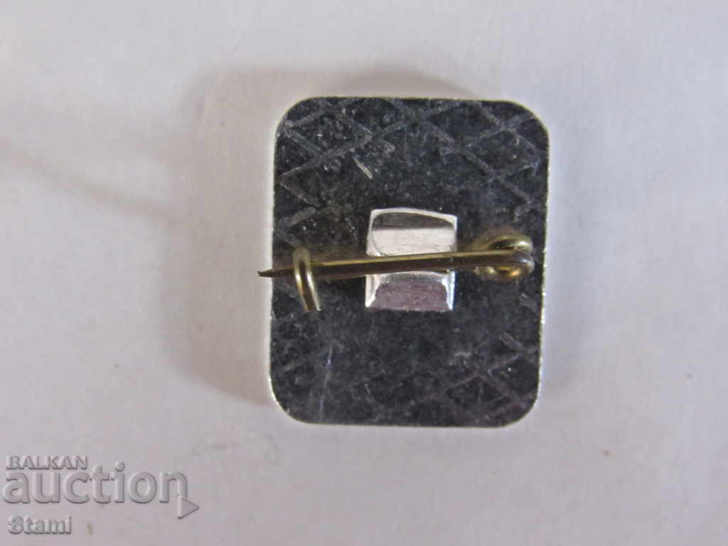 Auction Badge: CM Rodina V Auction Badge: CM Rodina V