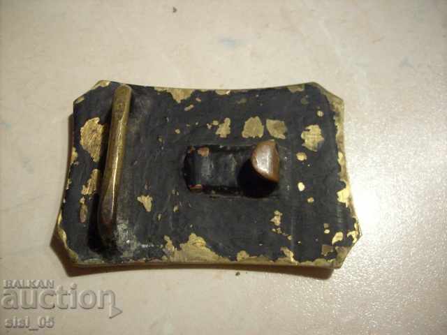 Auction An old belt buckle Auction An old belt buckle
