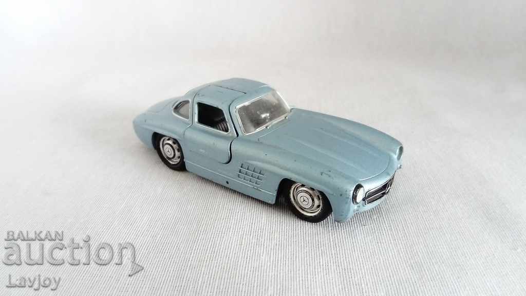 MERCEDES SL 300 coș de metal cu preț 15.00 BGN | € 7.67