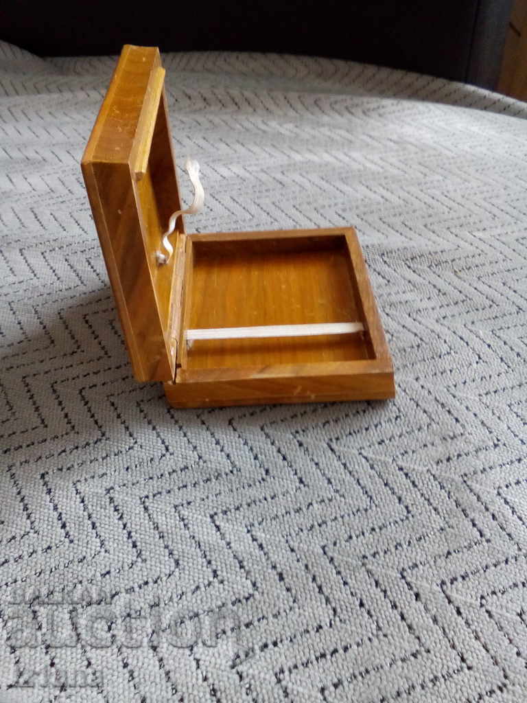 Auction Old cigarette case Auction Old cigarette case