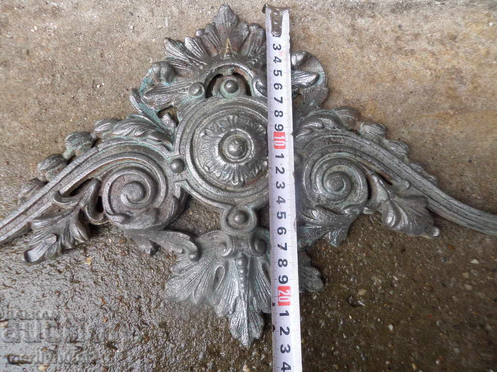 Аукцион Декорация пано от релефен чугун края на 19ти век барелеф Аукцион Декорация пано от релефен чугун края на 19ти век барелеф