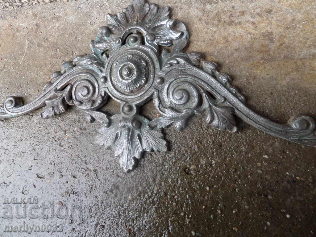 Доставка на Декорация пано от релефен чугун края на 19ти век барелеф Доставка на Декорация пано от релефен чугун края на 19ти век барелеф