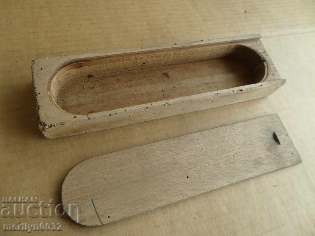 Old box for woodcutters with price 33.00 BGN | € 16.87 Old box for woodcutters with price 33.00 BGN | € 16.87