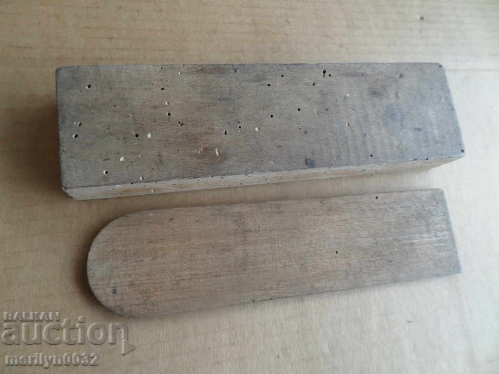 Old box for woodcutters - 6 Old box for woodcutters - 6