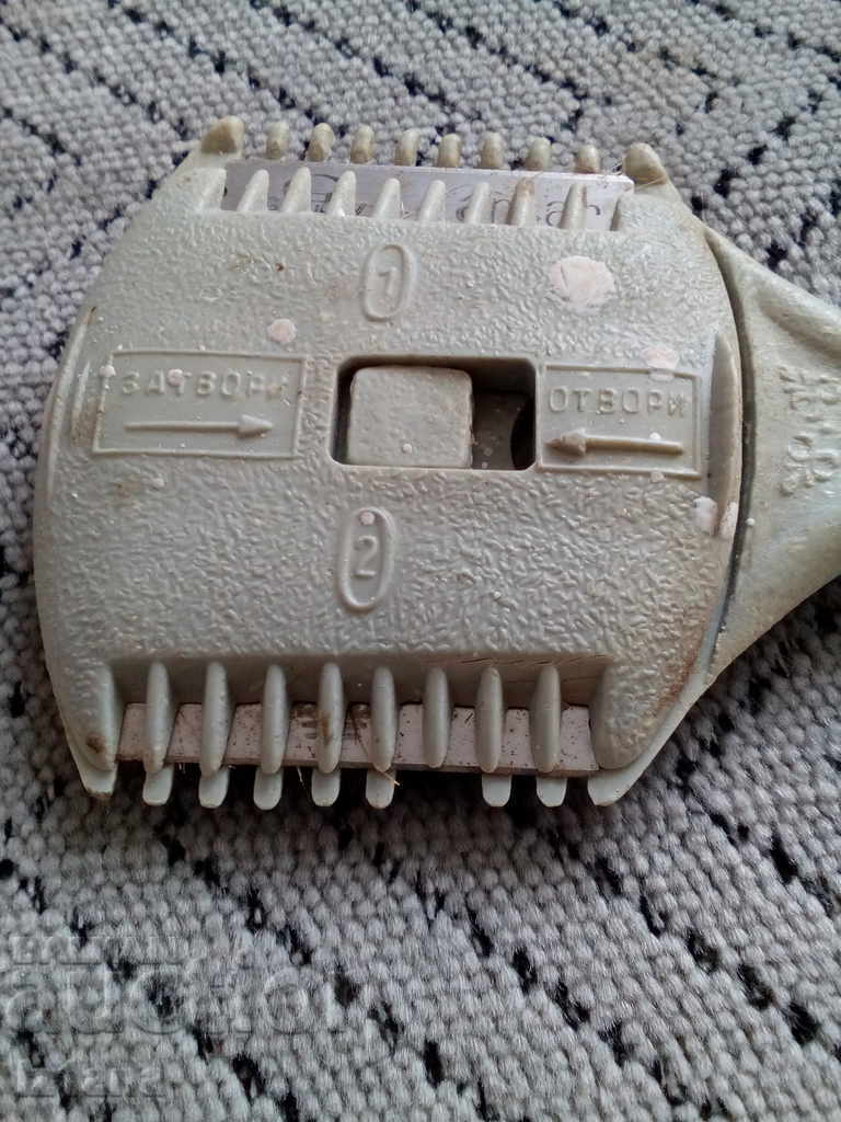 Old comb, comb with price 10.00 BGN | € 5.11