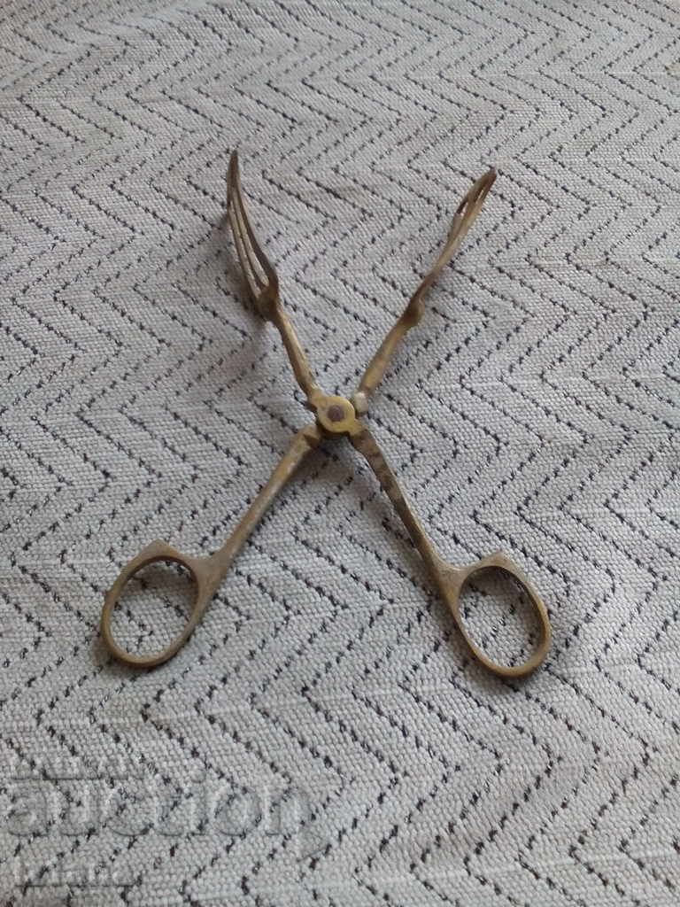 Delivery of Ancient kitchen clips Delivery of Ancient kitchen clips