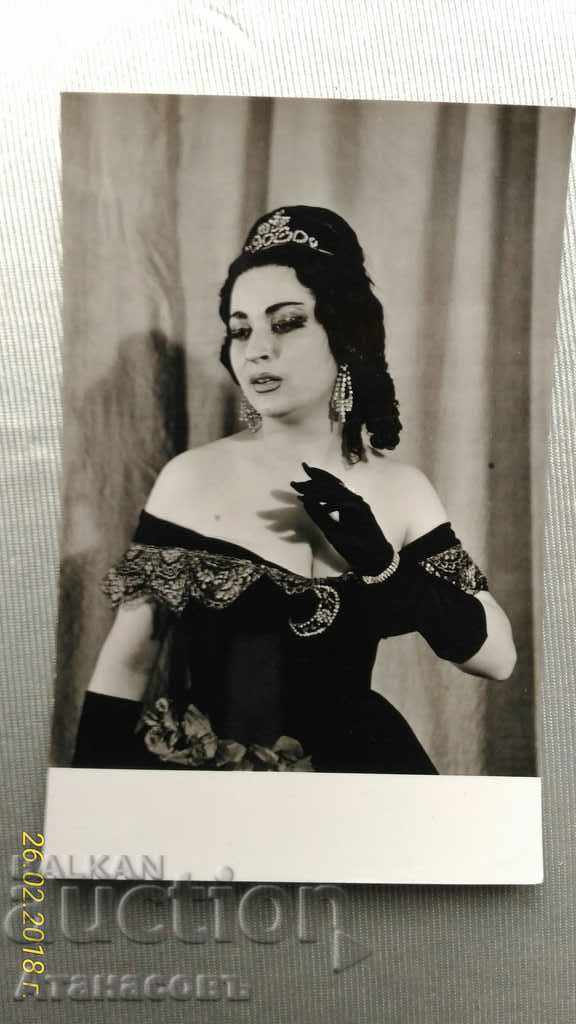 Old Picture Opera singer in role