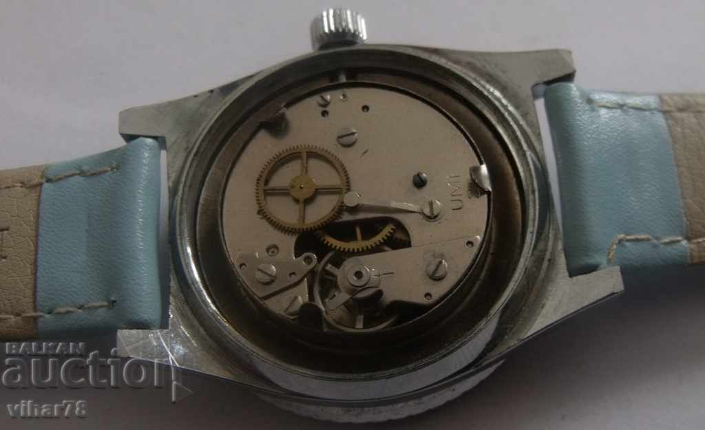 Auction RED MODEL-RUCHLA Auction RED MODEL-RUCHLA