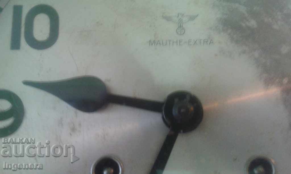 Auction CLOCK WALL Auction CLOCK WALL