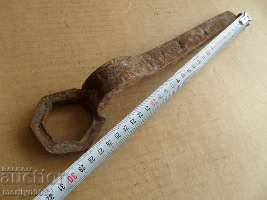 An old forged key from a wagon-workshop wagon workshop with price 29.00 BGN | € 14.83 An old forged key from a wagon-workshop wagon workshop with price 29.00 BGN | € 14.83