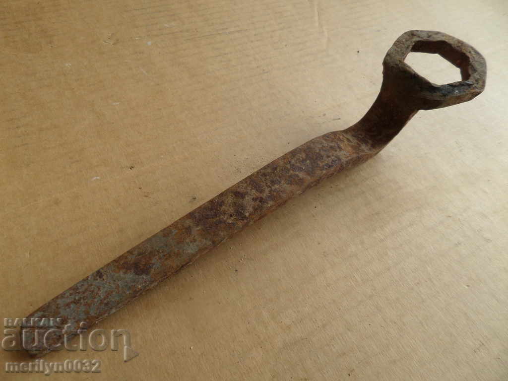 An old forged key from a wagon-workshop wagon workshop - 6 An old forged key from a wagon-workshop wagon workshop - 6