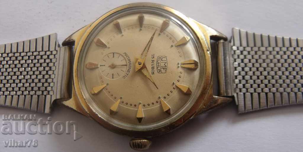 Delivery of RED MODEL-RUCHLA-AREA 20 MICRONA