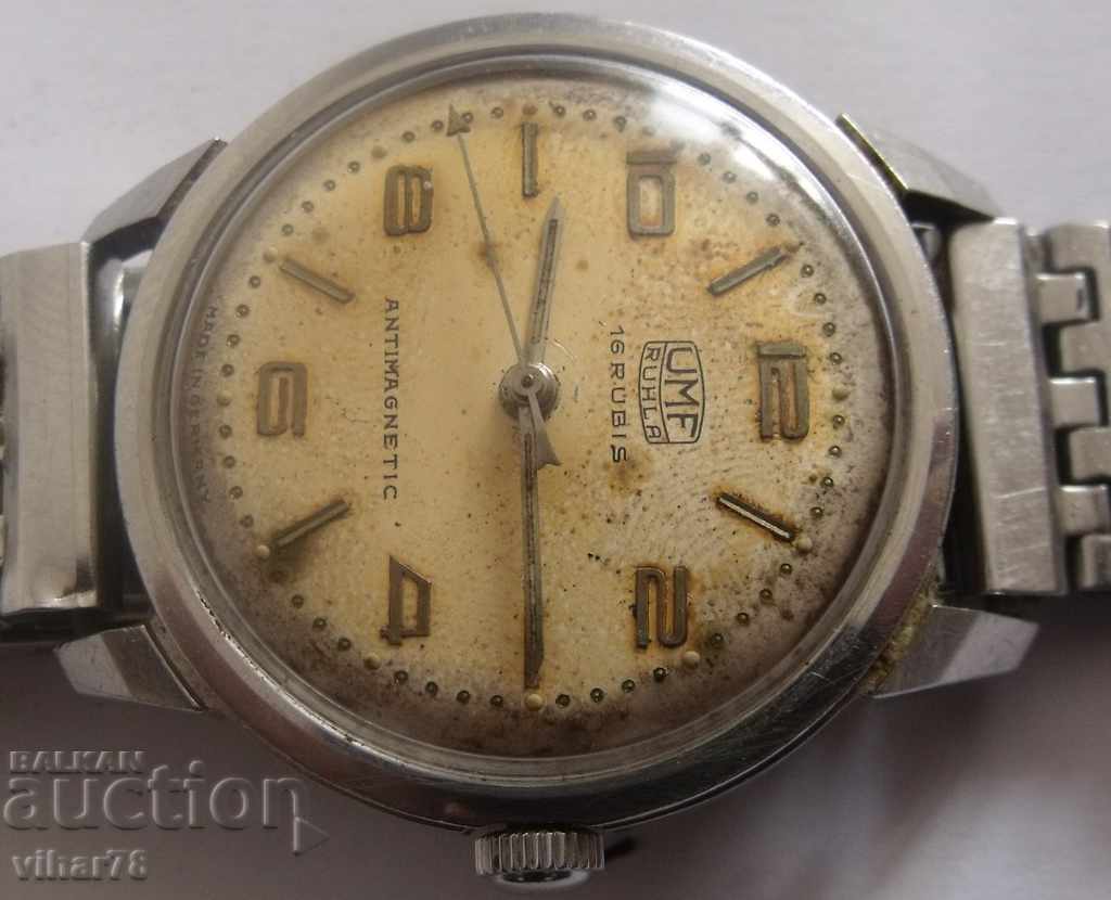 RED MODEL-RUCHLA with price 99.99 BGN | € 51.12 RED MODEL-RUCHLA with price 99.99 BGN | € 51.12