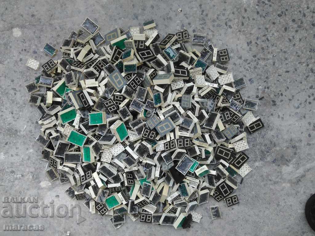 Electronic elements Electronic elements