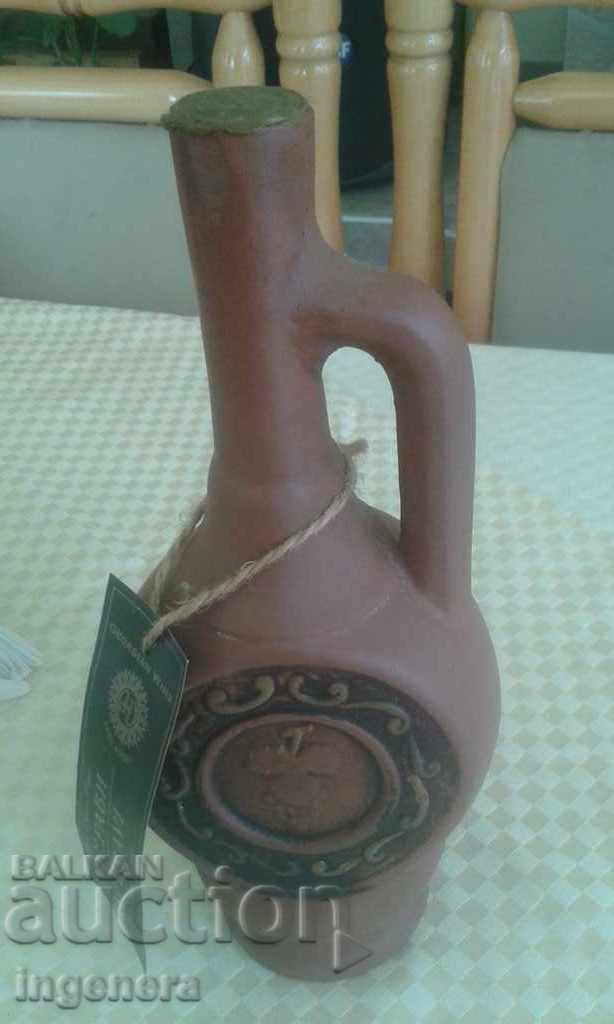 Bottle of wine from the CERAMICS COLLECTION