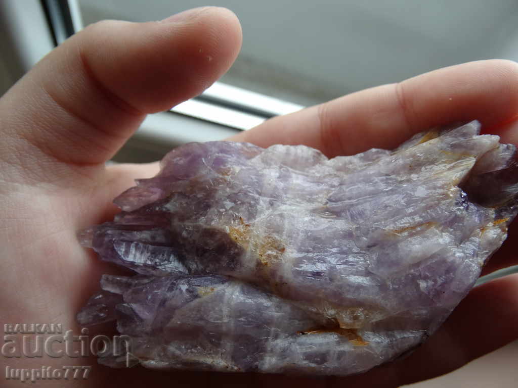 Auction amethyst with quartz natural mineral ore Auction amethyst with quartz natural mineral ore