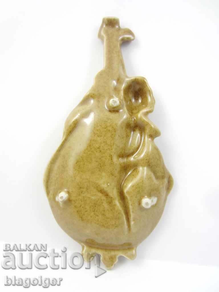 Delivery of PORCELAIN FIGURE-PORCELAIN-DECOR-SOUVENIR-GIFT-BEAUTY Delivery of PORCELAIN FIGURE-PORCELAIN-DECOR-SOUVENIR-GIFT-BEAUTY