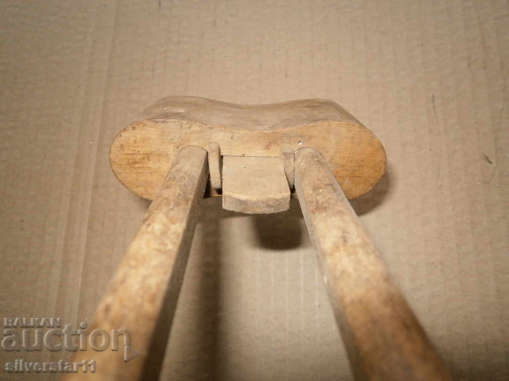 Auction  an ancient primitive woodworking tool