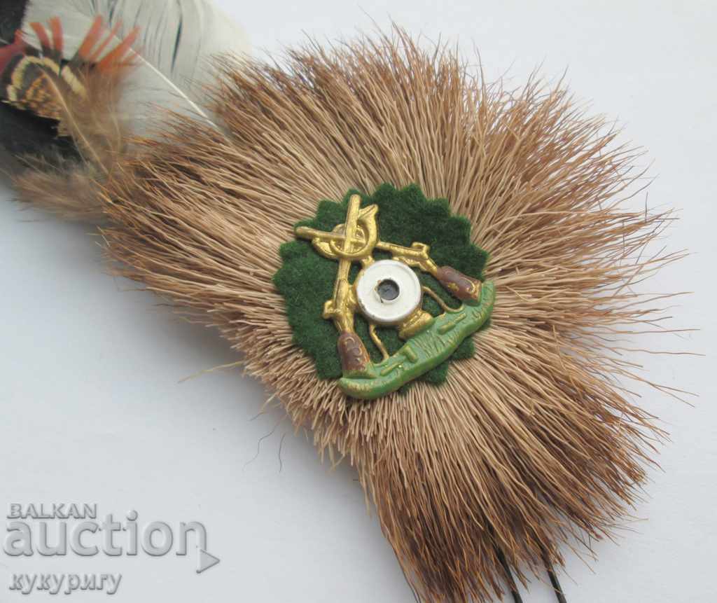 Стар ловджийски знак стрелец значка украса за шапка с цена € 20.45 | 40.00 лв.