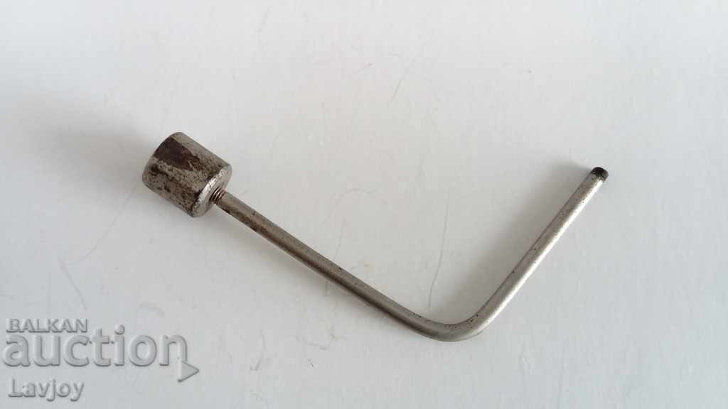 Pipe tool with price 3.00 BGN | € 1.53 Pipe tool with price 3.00 BGN | € 1.53