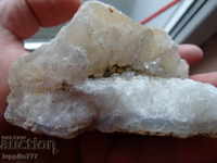 кварц геода естествена руда минерал