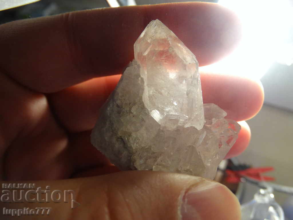 PUNCTELOR cuarț Geode minereu minerale naturale cu preț 25.99 BGN | € 13.29 PUNCTELOR cuarț Geode minereu minerale naturale cu preț 25.99 BGN | € 13.29