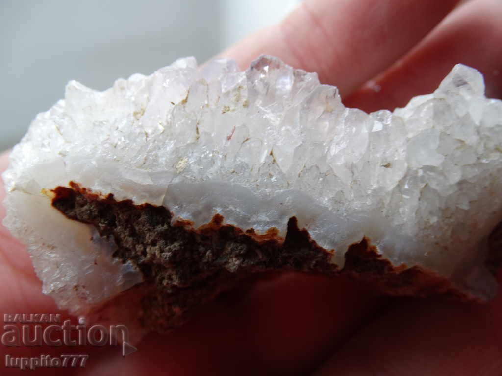 кварц друза естествена руда минерал с цена 25.99 лв. | € 13.29 кварц друза естествена руда минерал с цена 25.99 лв. | € 13.29