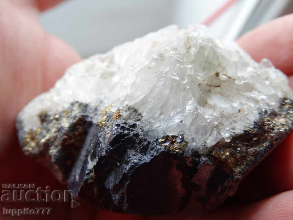 Delivery of quartz druza galena and pyrite natural mineral ore Delivery of quartz druza galena and pyrite natural mineral ore