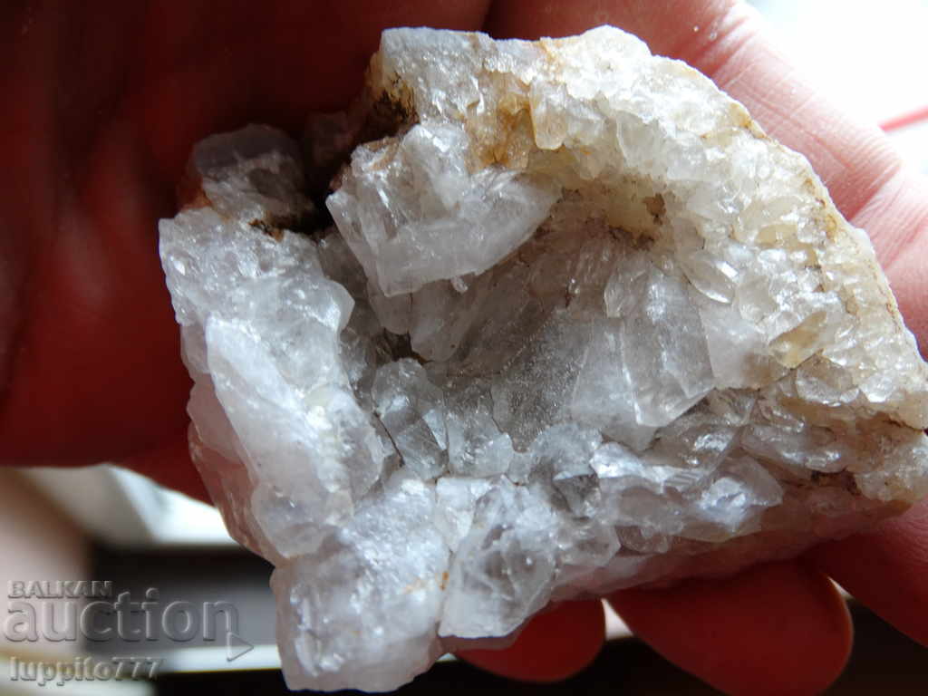 Παράδοση Αμέθυστος χαλαζία φυσικό μεταλλικό μετάλλευμα Παράδοση Αμέθυστος χαλαζία φυσικό μεταλλικό μετάλλευμα