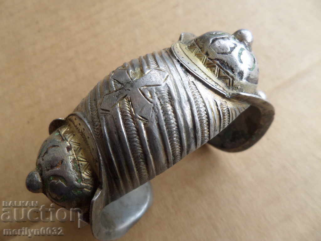 Възрожденска сребърна гривна рогатка накит емайл ГОЛЯМА