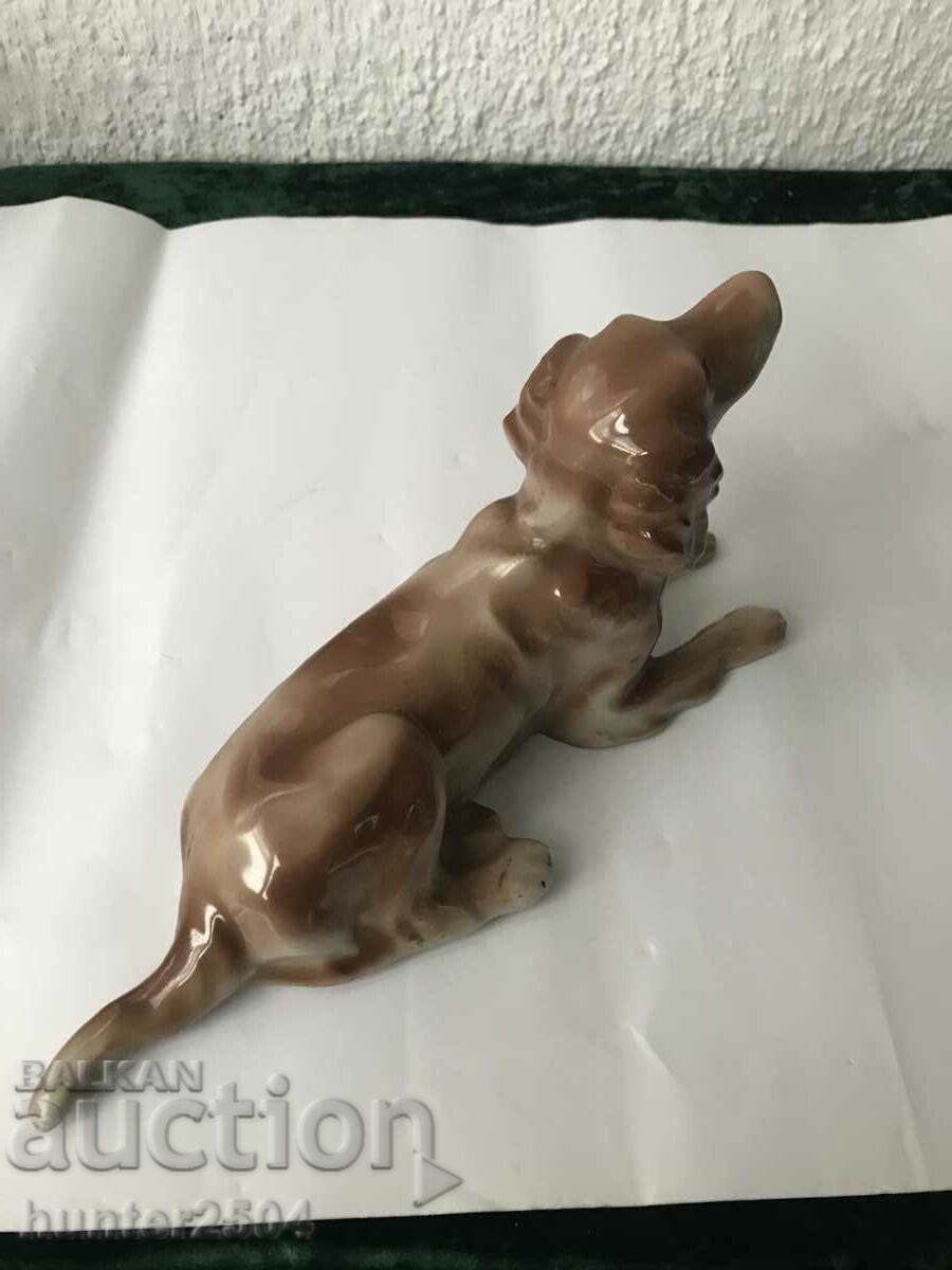 Figurine "Setter" - porcelain, BG with price 29.95 BGN | € 15.31 Figurine "Setter" - porcelain, BG with price 29.95 BGN | € 15.31