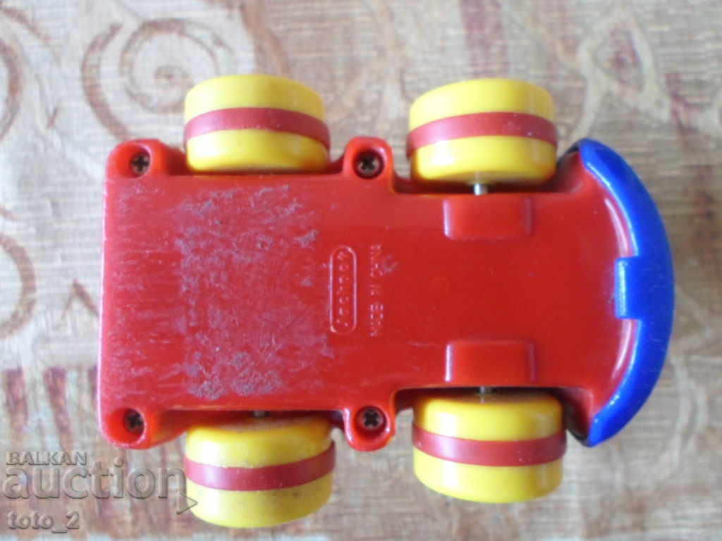 Auction Toy locomotive Auction Toy locomotive