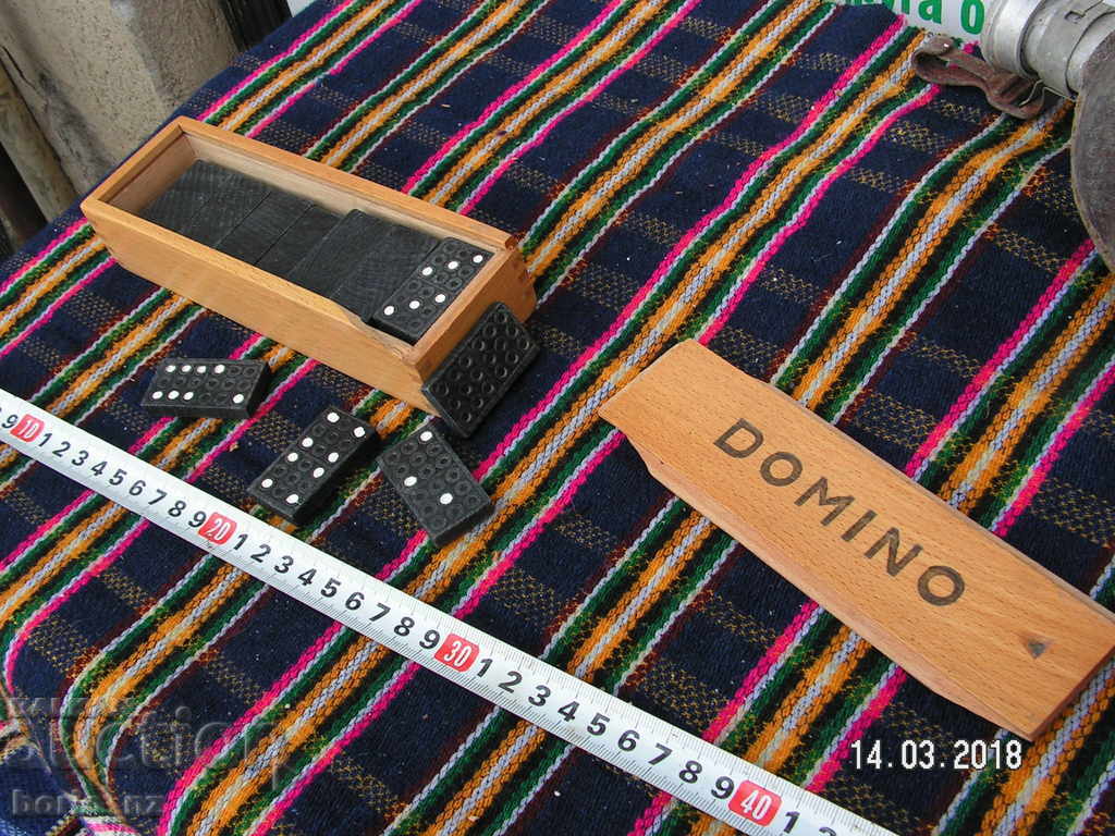 Auction  9063. OLIVE DOMINO DOMINO