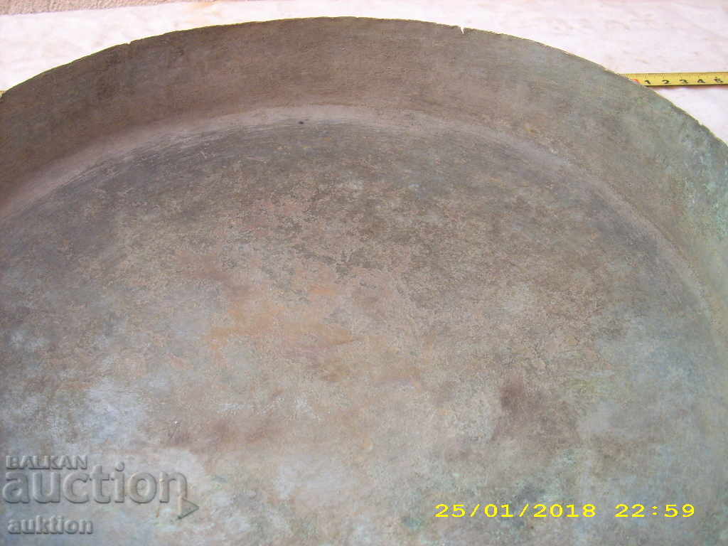 Delivery of OLD LARGE HANGER HANGER WRAPPED WRAPPING PLATE WITH MARKING Delivery of OLD LARGE HANGER HANGER WRAPPED WRAPPING PLATE WITH MARKING