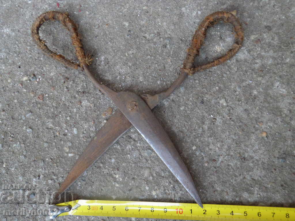 Old manual forged scissors - 6 Old manual forged scissors - 6