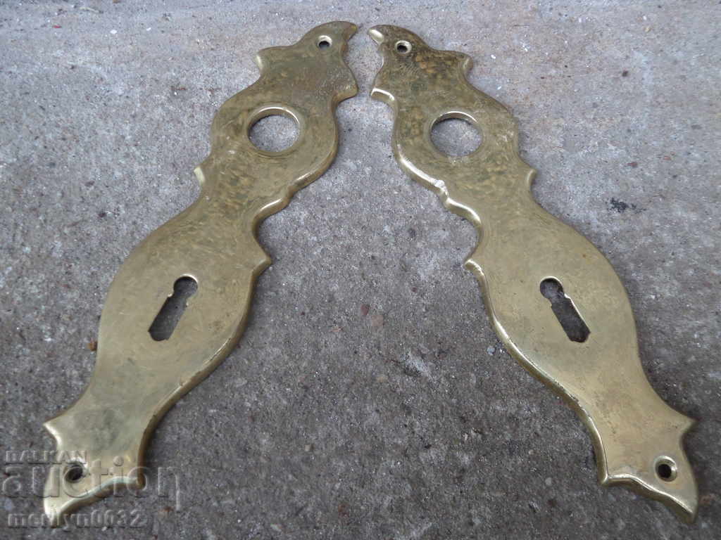 Brass fittings for an old lock on a door latch with price 33.00 BGN | € 16.87 Brass fittings for an old lock on a door latch with price 33.00 BGN | € 16.87