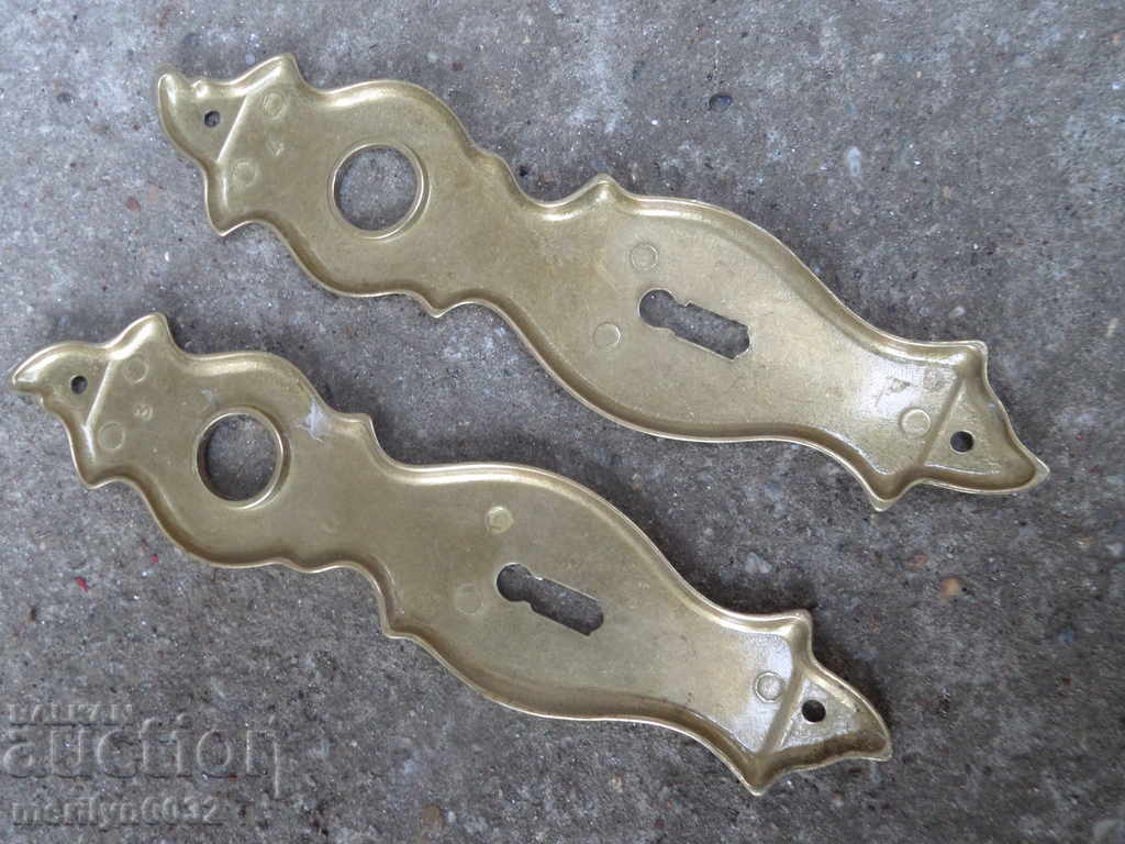 Auction Brass fittings for an old lock on a door latch Auction Brass fittings for an old lock on a door latch