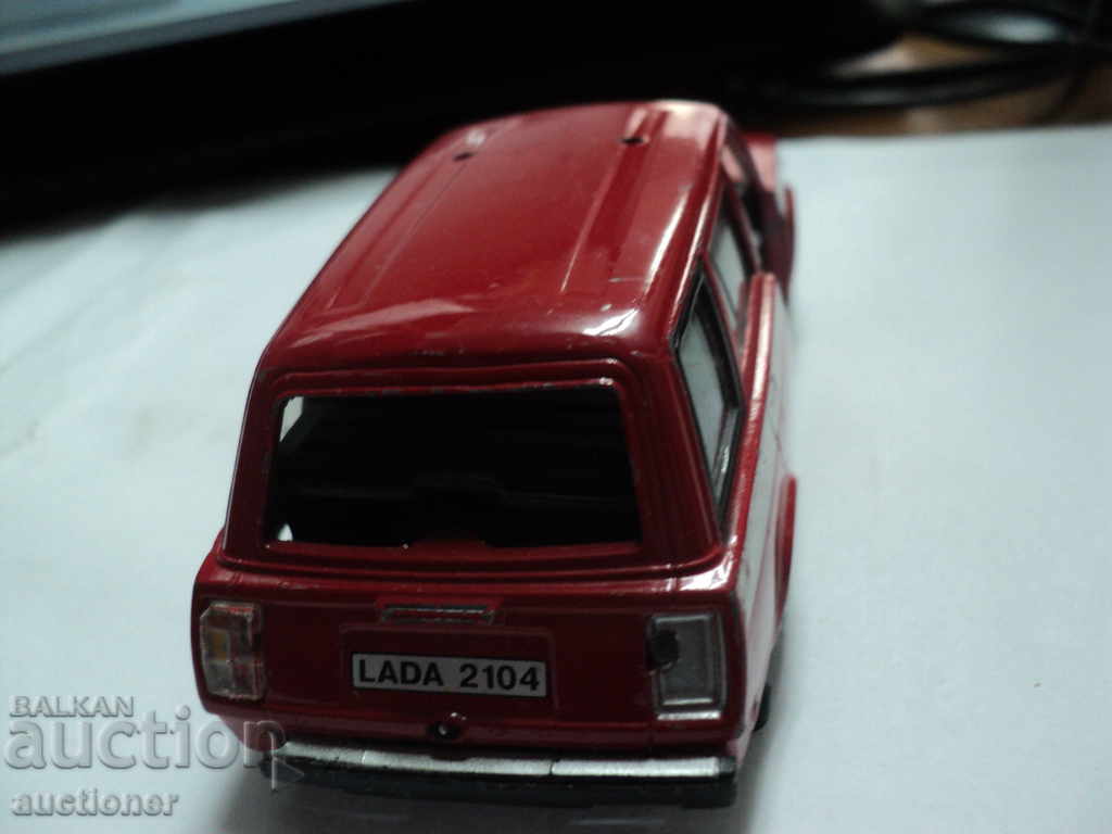 Livrarea LADA-2104 cu lipsă.