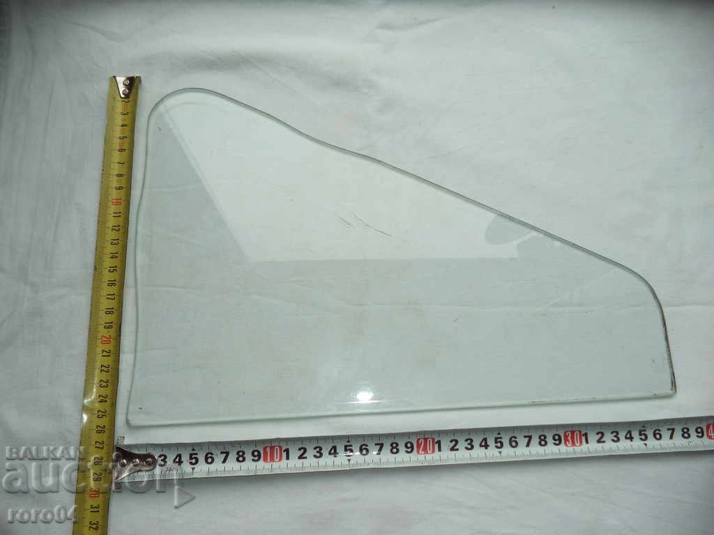 Auction  SIDE GLASS FOR RUSSIAN JAPAN UAZ - 469 - COMMANDER
